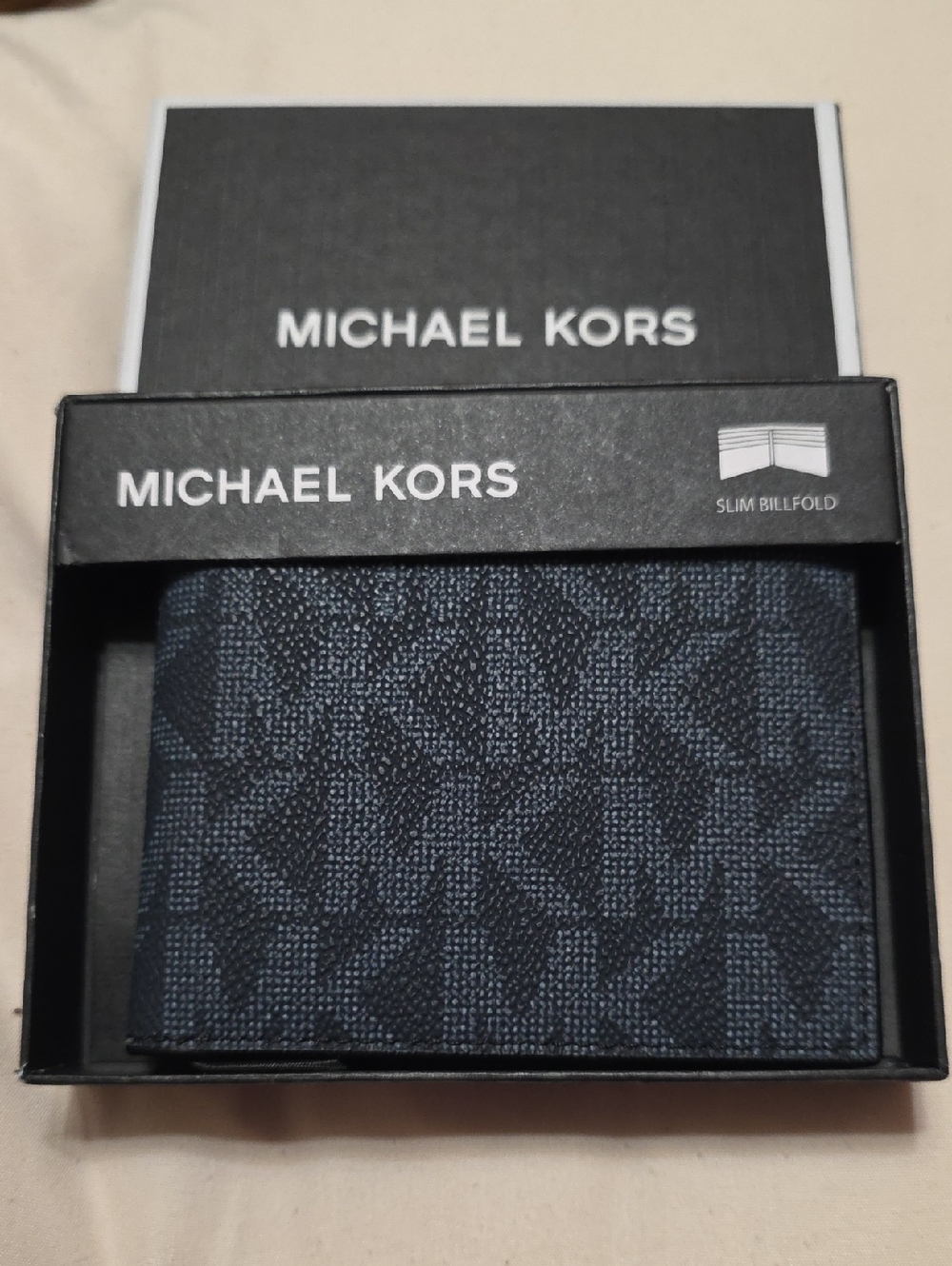 NWB Michael Kors Navy Signature Slim Billfold Wallet
